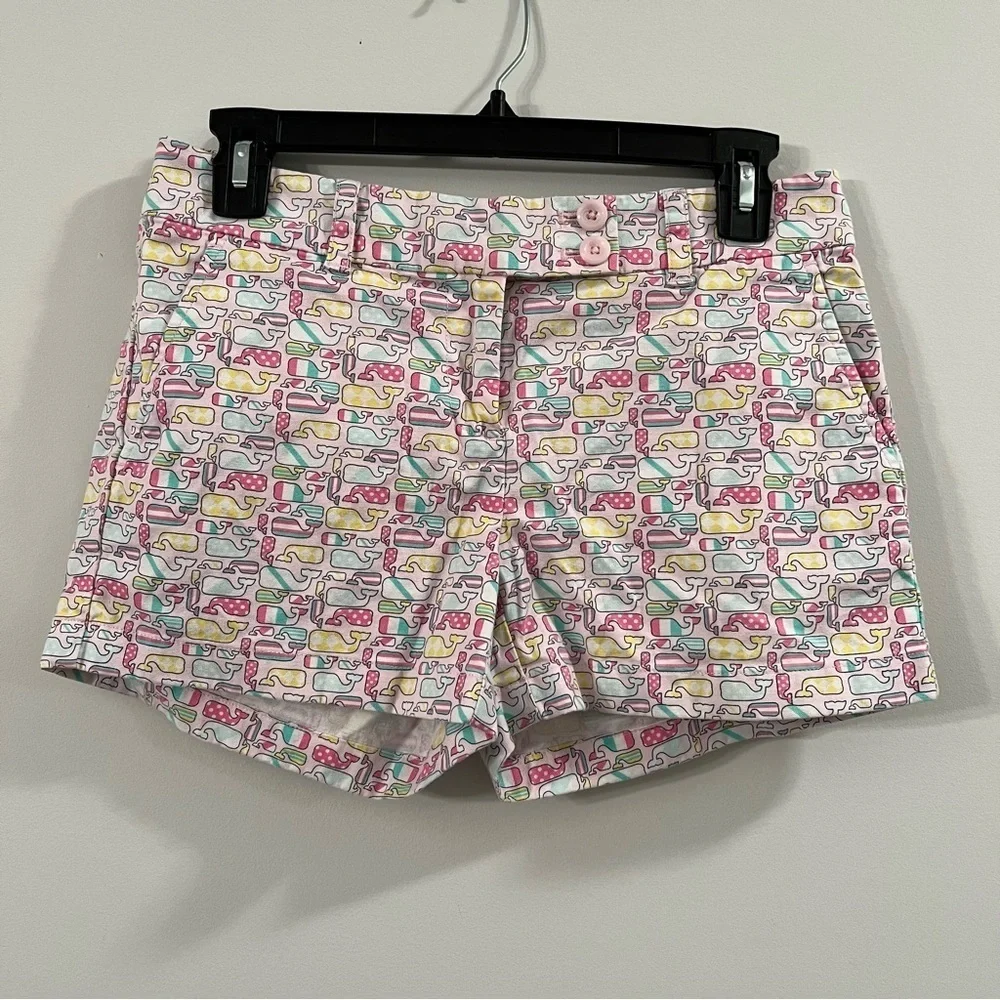Women’s Vineyard Vines pink whale printed chino shorts size 0